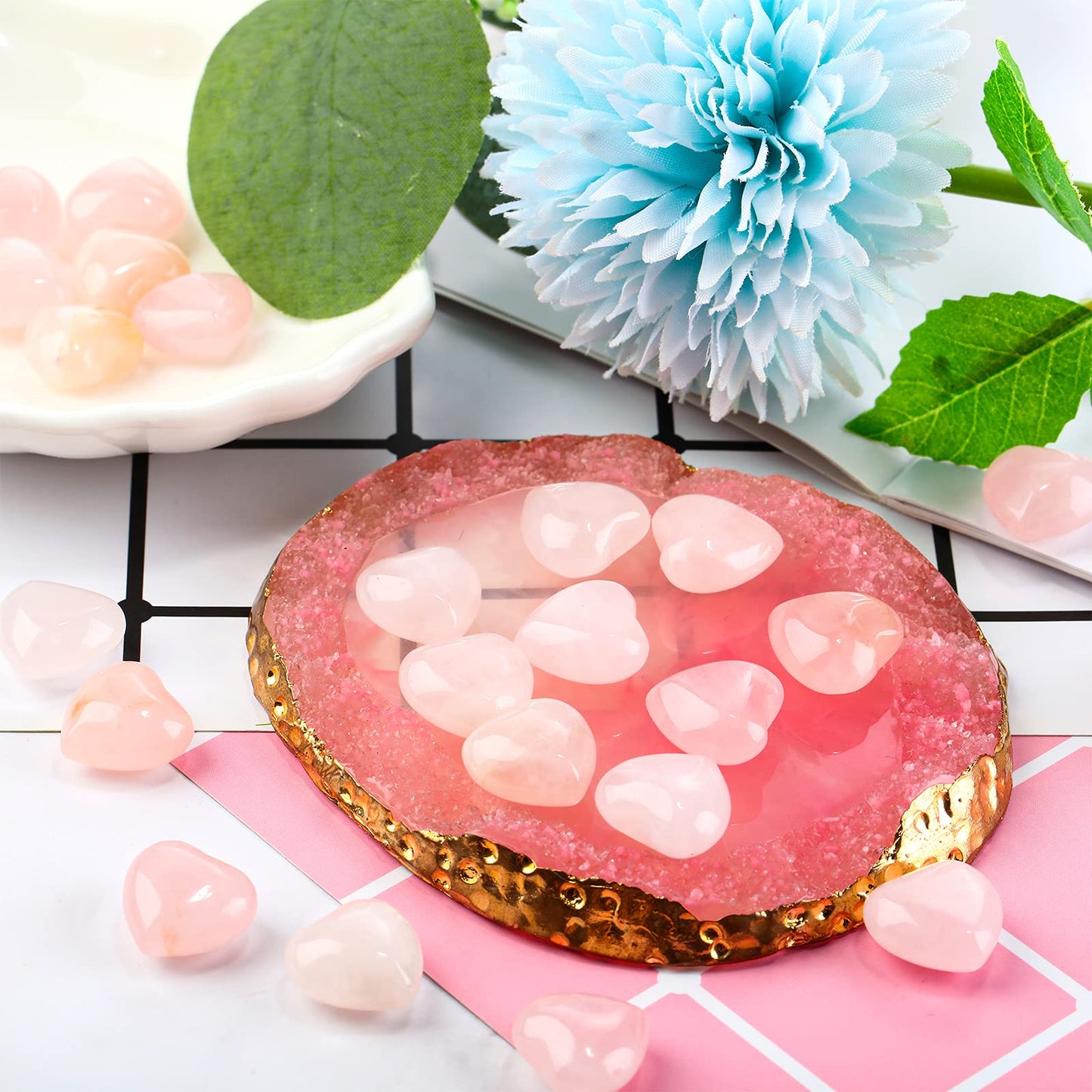 Fumete 50 Pcs Quartz Rose Heart Palm Stone Pieces Natural Healing Crystal 0.6 Inch Heart Shaped Pocket Gemstone Carved Palm Worry Stone