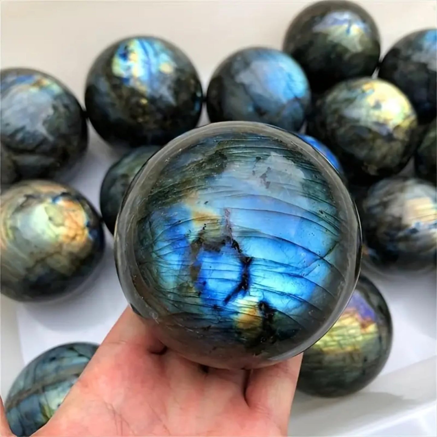 YOUNAIERZX Natural Labradorite Crystal Sphere