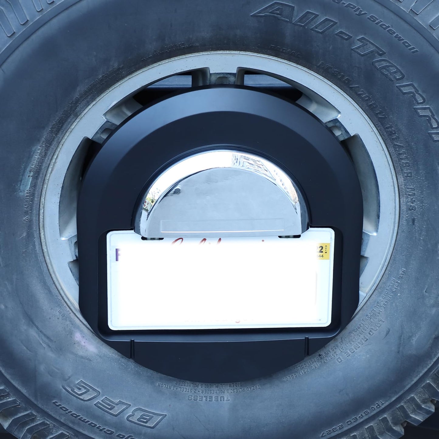 Spare Tire License Plate Frame for Hummer H2 2003-2009 Accessories, Back Spare Wheel Stowage Cover Tag Holder, Rear License Plate Mount Bracket Replacement OEM: 25782333 (Matt Black+Silver)