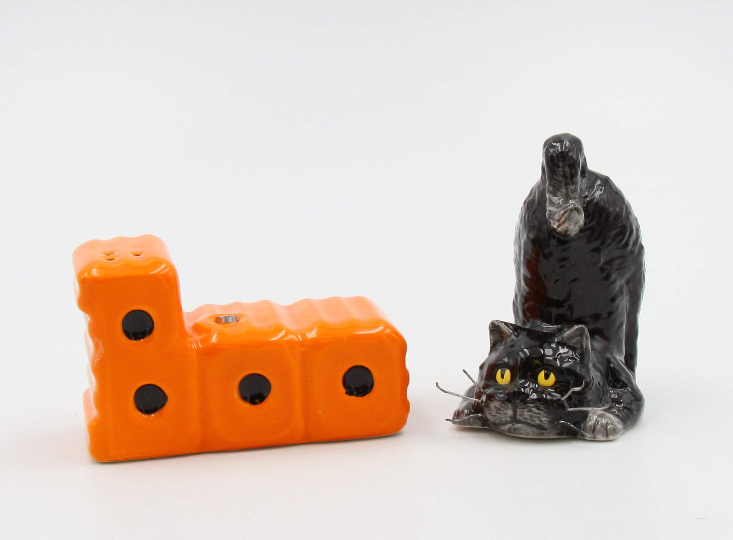 Fine Ceramic Black Cat on Boo Salt & Pepper Shakers Set, 4-1/2" H