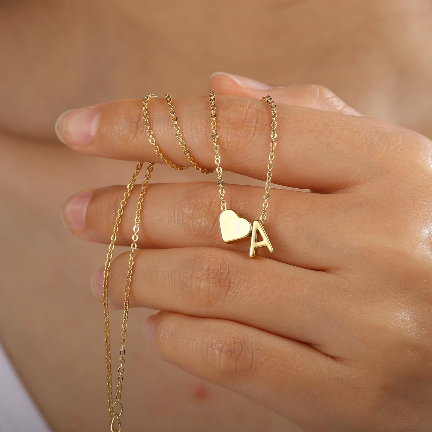 Turandoss Initial Necklaces for Women Trendy, Tiny Heart Initial Q Necklace Dainty Heart Necklaces Tiny Personalized Monogram Name Necklace for Women Jewelry