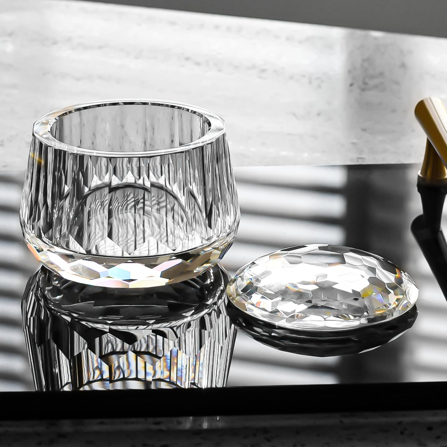 DONOUCLS Crystal Candy Dish, Nut Bowl with Lid 3.5" x 3.1" Decorative Crystal Bowl&Jar for Home Wedding Table, Comes With Gift Box