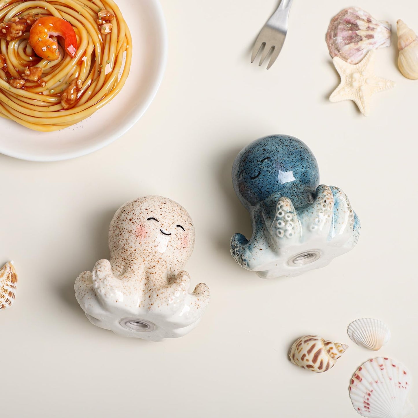 Bicuzat Ceramic Octopus Salt & Pepper Shakers Set, Hand-Painted Sea Animals Salt and Pepper Shakers, 2 PCS Set
