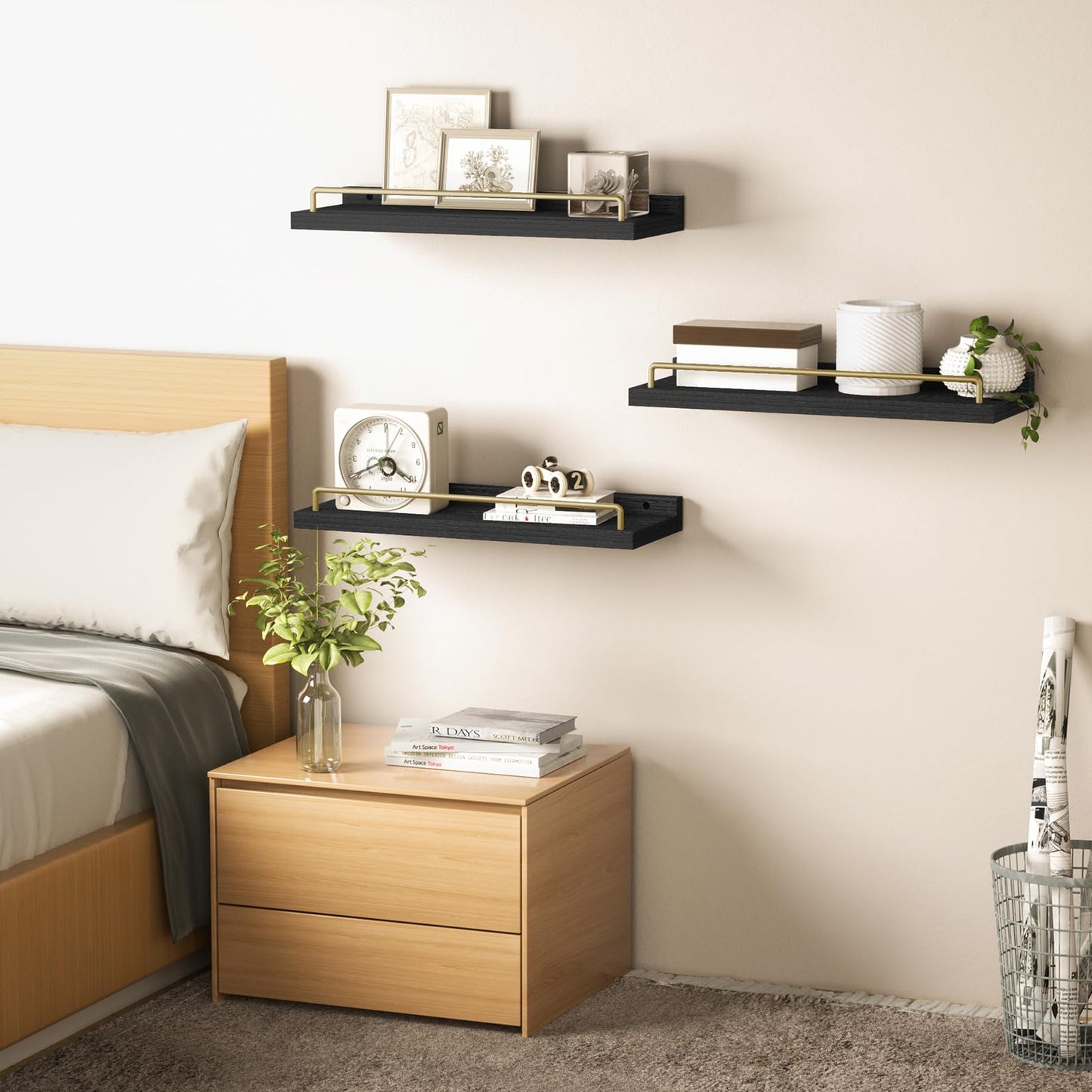 RYOFOBETTO Floating Shelves for Wall Decor, Black and Gold Shelves for Bathroom, Living Room, Bedroom, Picture Frames, Plants, Kitchen (Set of 3)