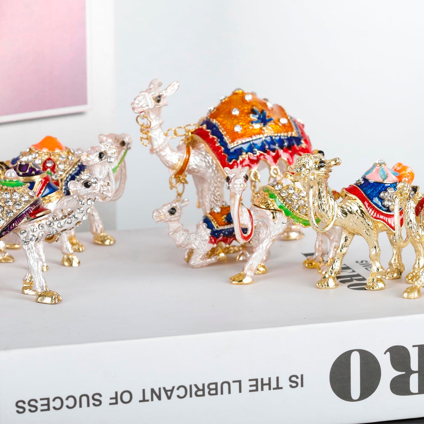 SEVENBEES Hand-Painted Mother-Son Camels Hinged Trinket Box Decoration - Unique Animal Figurine Collectible Gift with Enameled Crystals,Rings, Earrings Storage for Home Decor