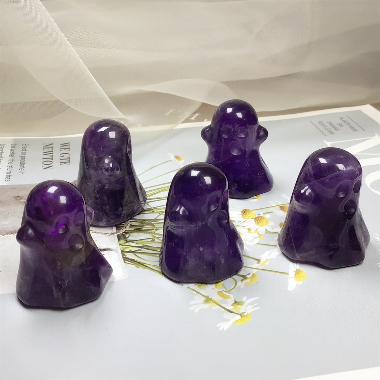 RECKSI 1.2"x1" Natural Crystal Ghost Figurine for Halloween Decoration Carved Reiki Healing Stone Statue for Desk Haunted Decor, Amethyst
