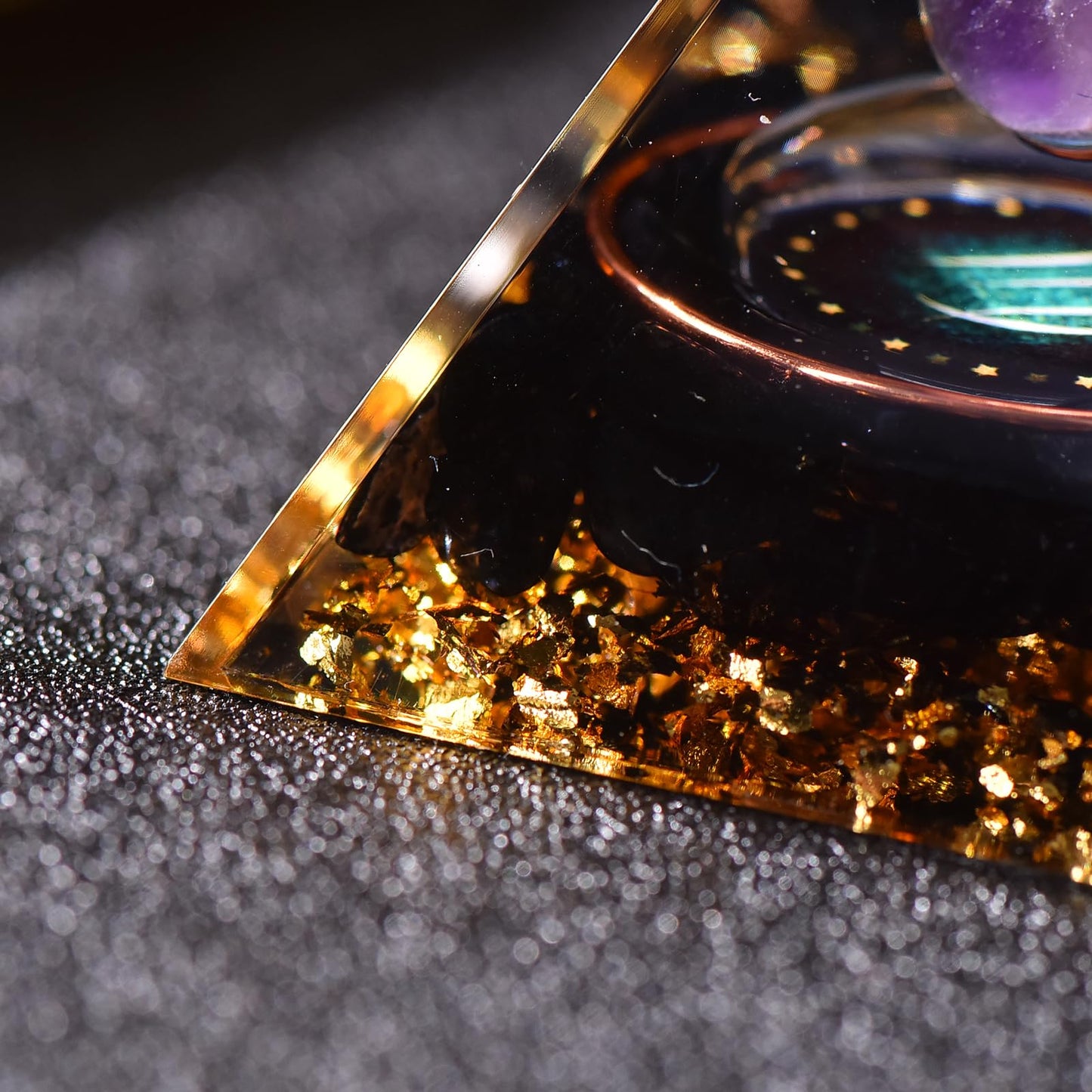 YOUNAIERZX Twelve Constellations Orgone Pyramid Natural Amethyst with Obsidian Healing Crystals for Protection Chakra Positive Energy Gift Home Decor (Virgo)