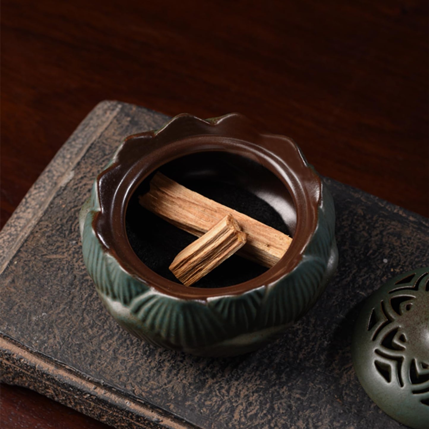 ChorZhow Incense Burner or Incense Cone Holder,Lotus Cone Incense Burner,Incense Cone Holder for Incense Cone and Coil Incense, Coil Incense Burner Set for Office Yoga and Home,Green