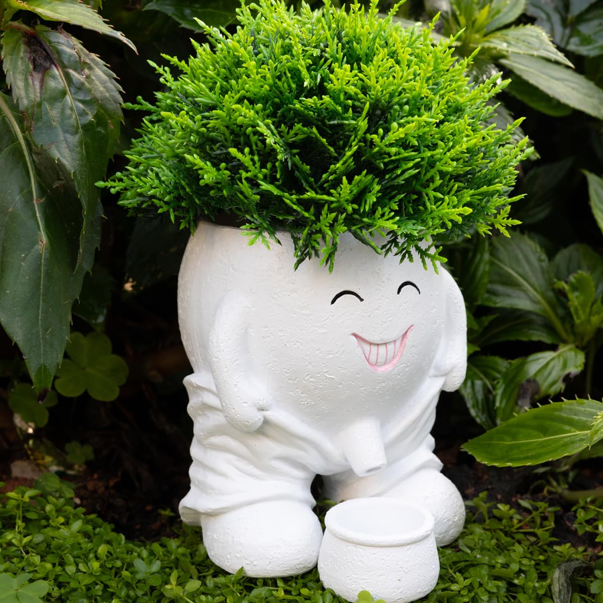 Funny Planters Smiley Face Planter Pot with Drainage Hole, Cute Resin Succulent Plant Pots, Unique Novelty Cute Cactus Face Pots for Office Desk Plant Pots Gift White