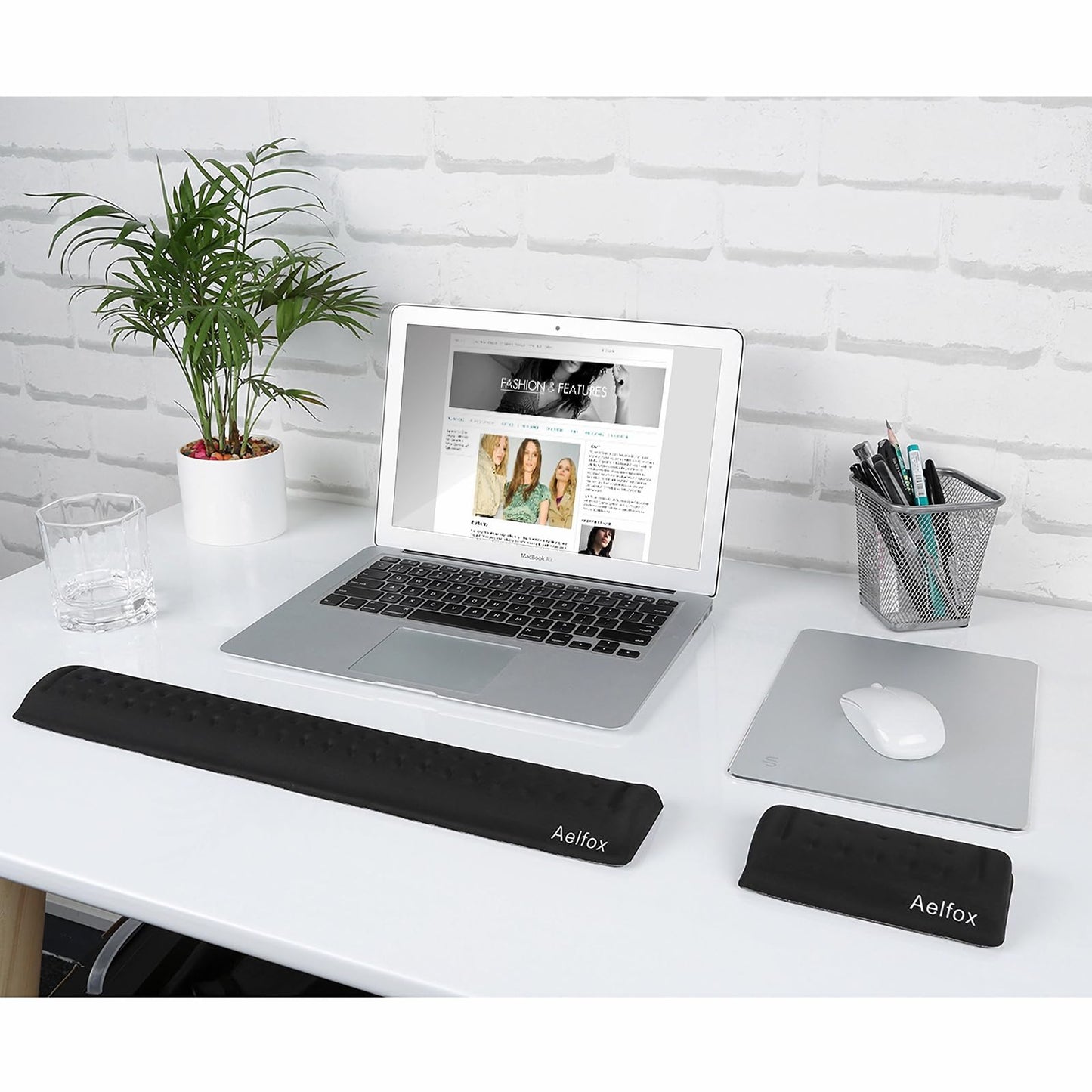 Keyboard Wrist Rest & Mouse Wrist Rest Set, Memory Foam Ergonomic Wrist Pad for Computer Keyboard Laptop Wrist Support, Arm Rest for Desk Accessories in Home Office School(Black)