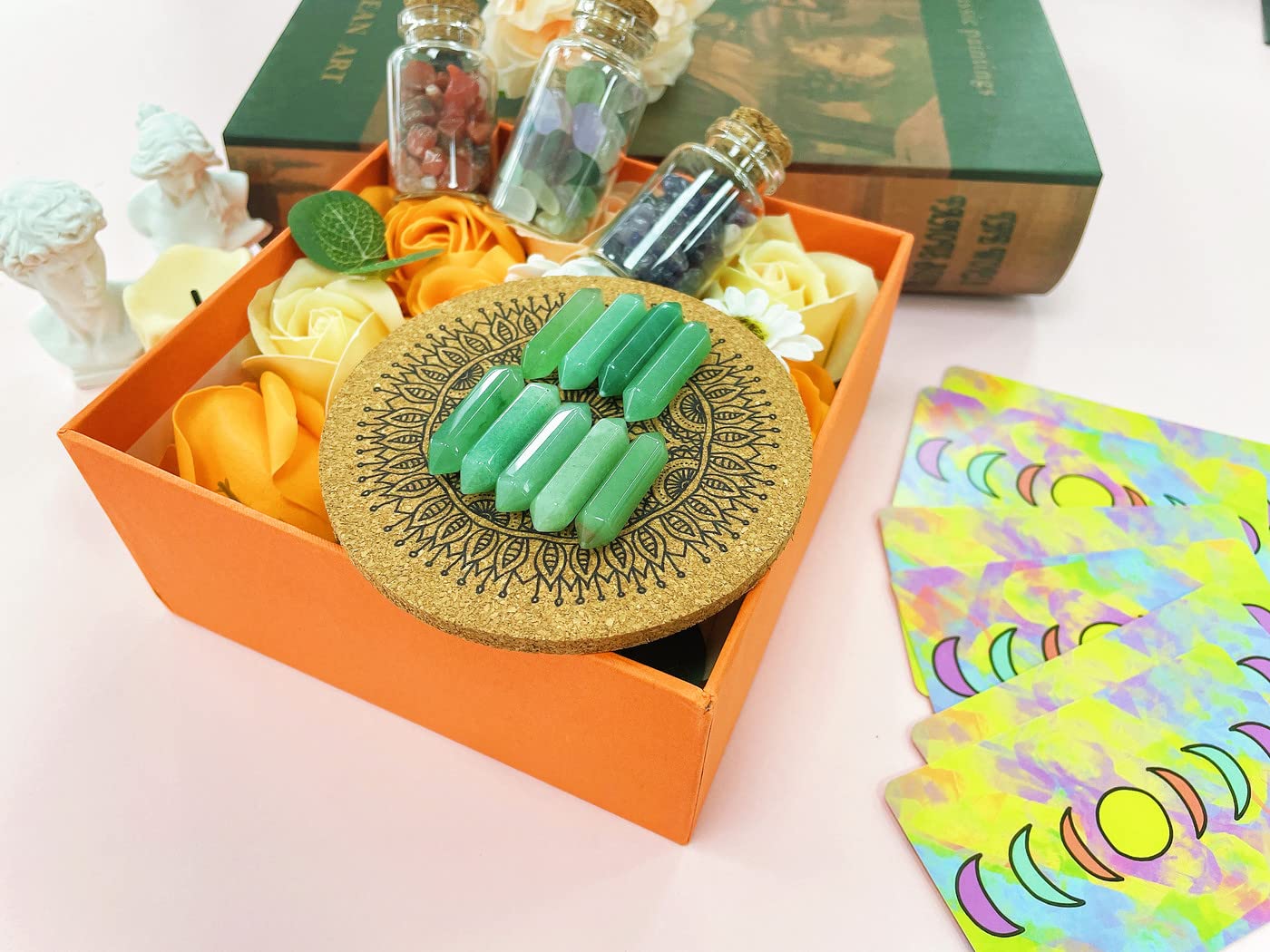 QINJIEJIE 20PCS Green Aventurine Crystals Wands Stones Set Healing Crystal Points Bulk Gemstones Hexagonal Polished Gems Natural Reiki Stone for Energy Balancing Meditation Witchcraft Gifts