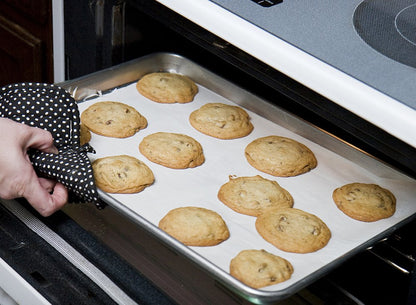HaWare Baking Tray Set of 4, Stainless Steel Oven Cookie Sheet –Rimmed Pan Baking Sets -Healthy & Non Toxic, Easy Clean & Dishwasher Safe (Large Size)