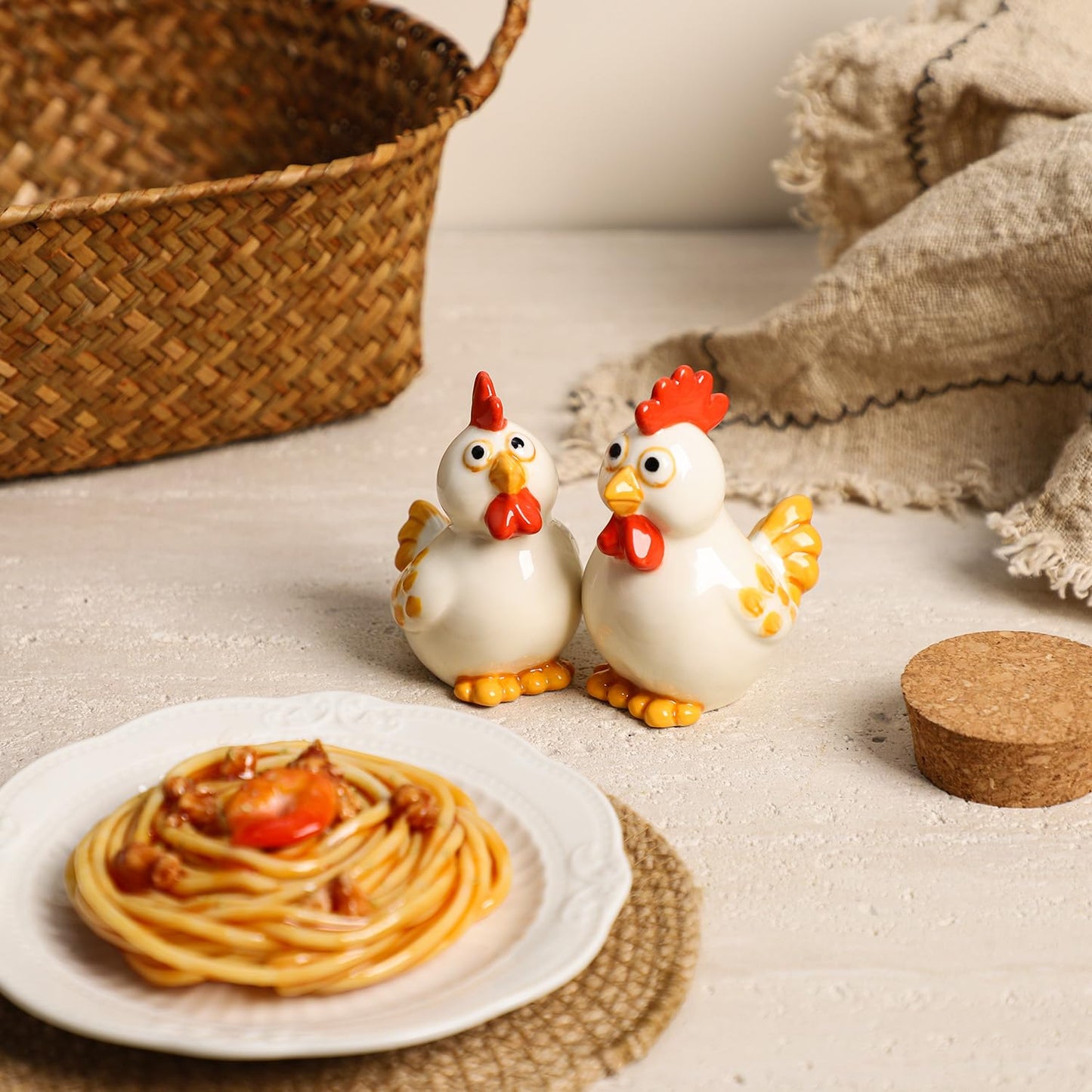 Bicuzat Ceramic Hen and Rooster Salt & Pepper Shakers Set, Hand-Painted Chicken Salt and Pepper Shakers, 2 PCS Set