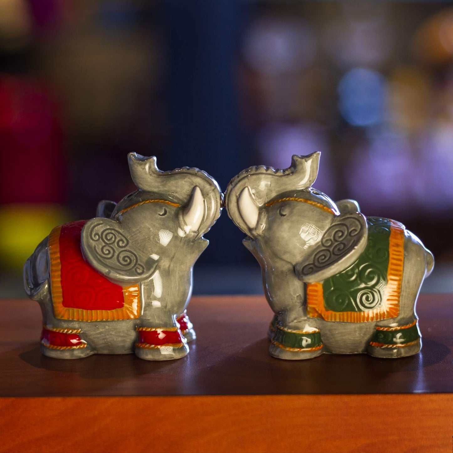 Pacific Giftware Raja Elephants Ceramic Salt and Pepper Shakers Set