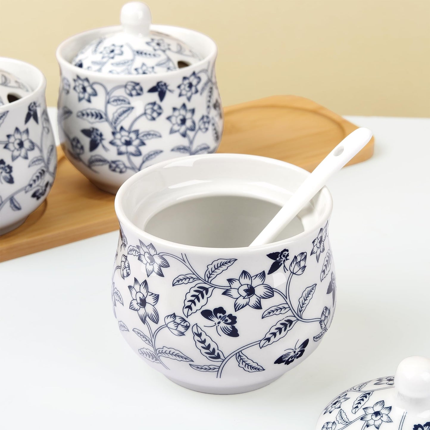 fanquare Blue and White Floral Ceramic Sugar Bowl with Lid, Spoon and Tray, Coffee Sugar Canister Set of 3, Seasoning Box Salt Bowl for Kitchen, 9.5 Ounces