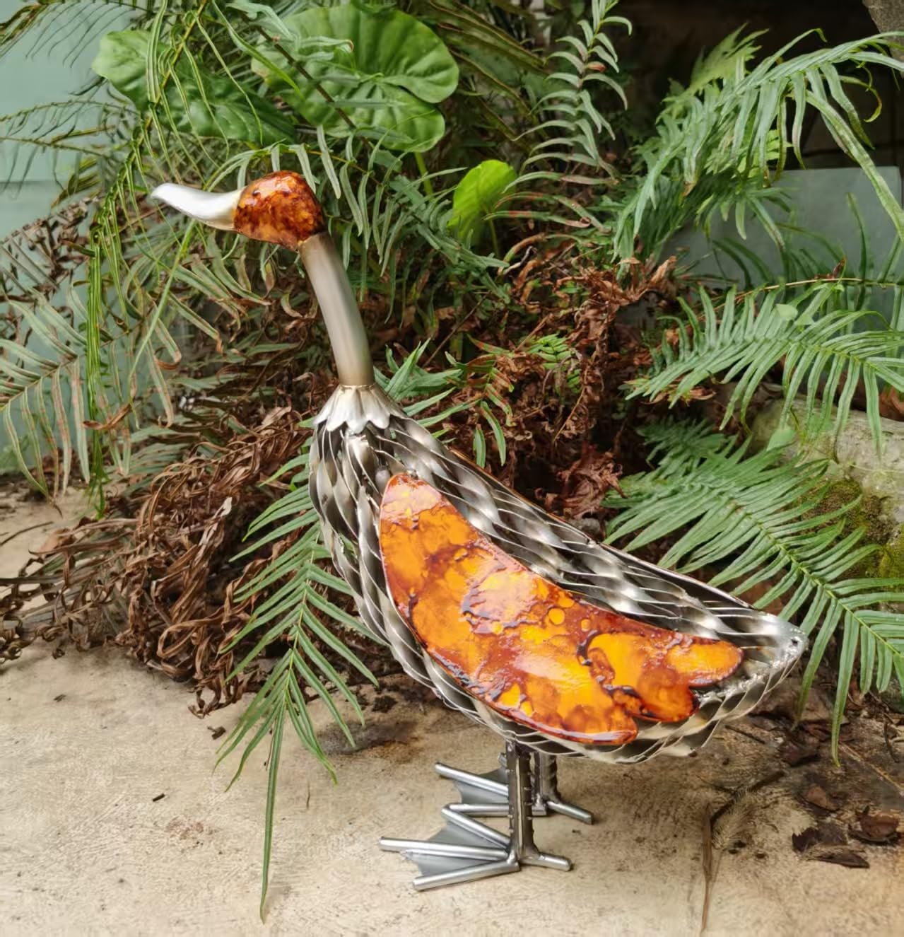 TXYS Metal Duck Decor Sculpture - Rustic Brown and Silver Finish, Standing Design, Unique Home Decor Gift for Living Room, Bedroom, or Office (F)