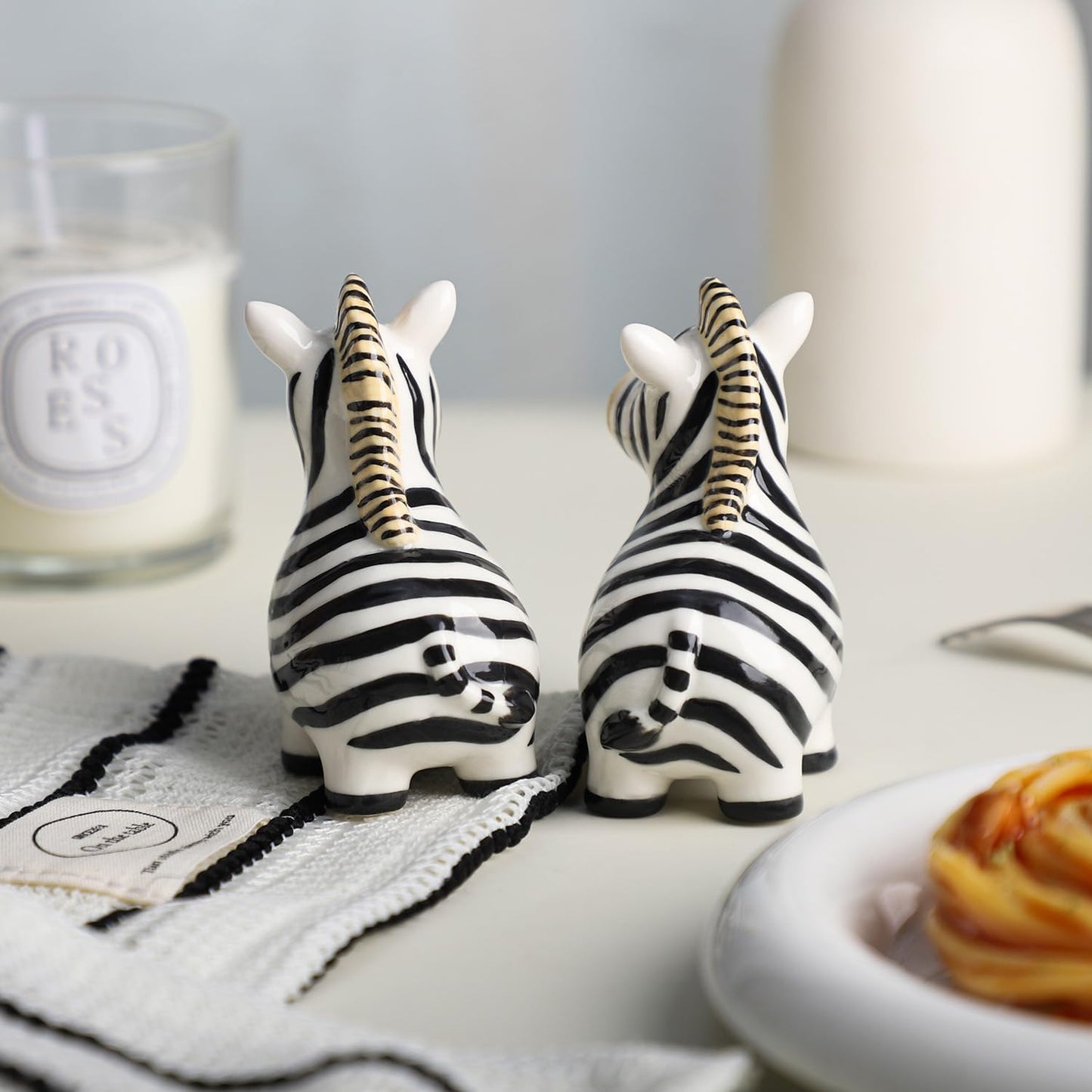 Colias Wing Ceramic Zebra Salt & Pepper Shakers Set, Hand-Painted Zebra Salt and Pepper Shakers-B