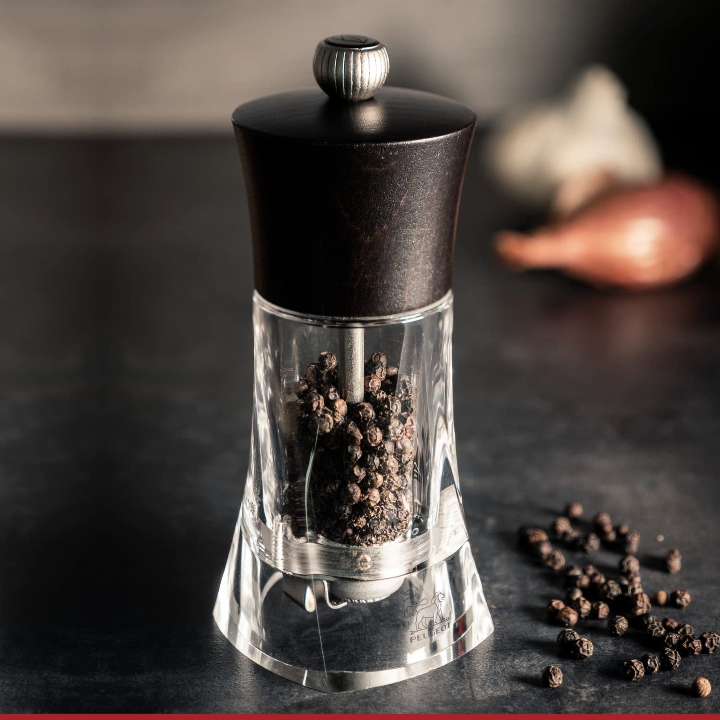 Peugeot - Peugeot - Oleron Manual Dry Salt Mill - Transparent Adjustable Grinder - Acrylic and Beechwood, Chocolate, 5.5 Inches