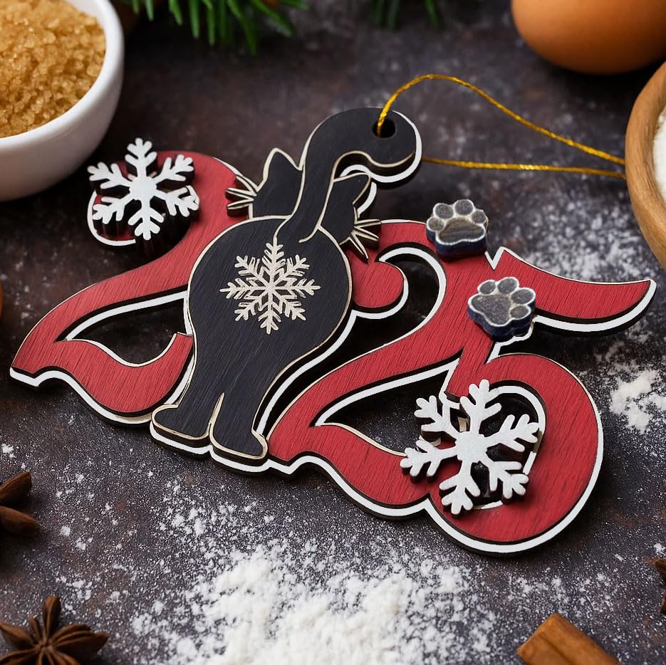 Black Cat 2025 Christmas Ornament – Funny Kitten Butt Wooden Tree Decoration with Snowflakes & Paw Prints for Cat Lovers, Pet Owner Christmas Décor