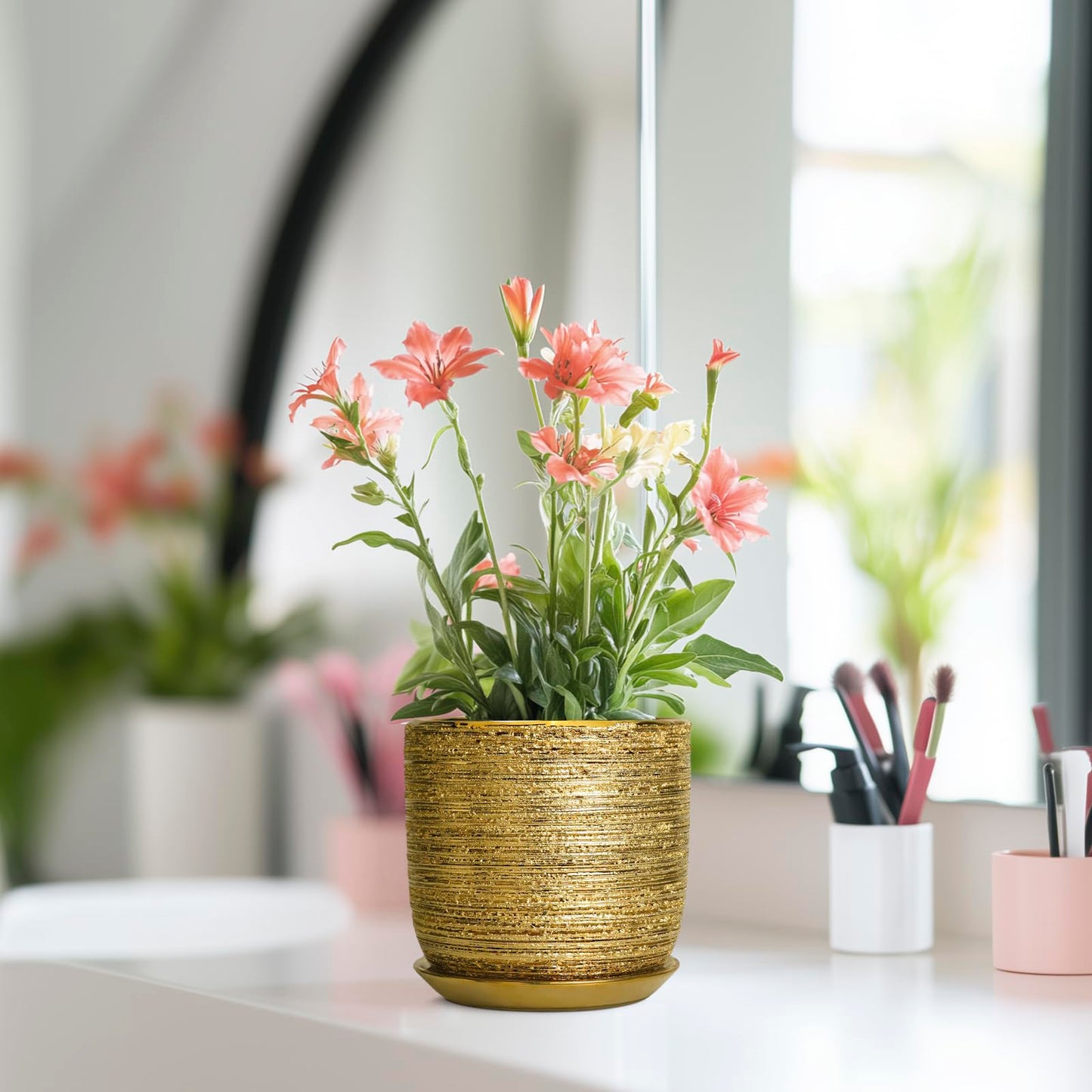 SUNPOTFOR Succulent Pot 5 Inch - Ceramic Plant Pot for Indoor Flowers, Decorative Round Indoor Planter with Drainage Hole and Saucer, Plant Lover Gifts, Patio Office Home Room Decor, Gold