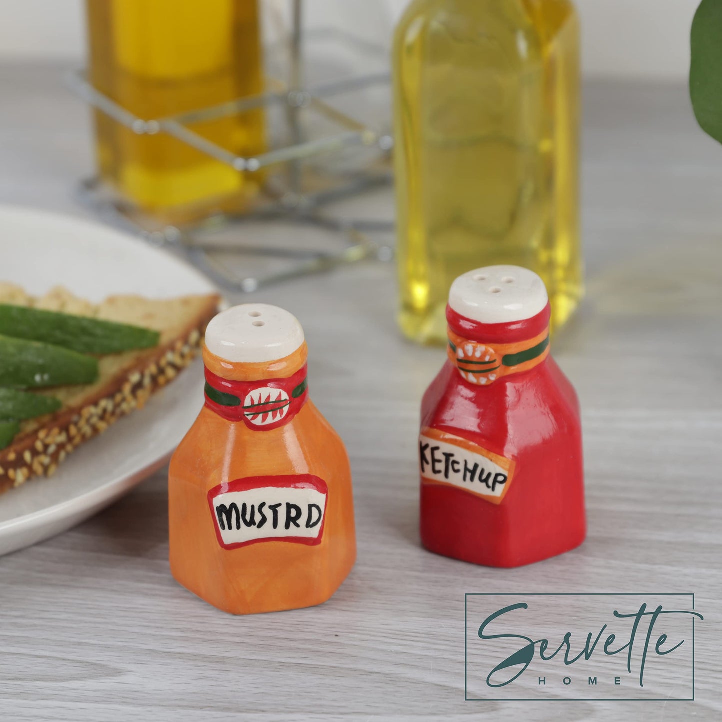 Novelty Ceramic Vegetable Salt and Pepper Shakers Set - Ketchup & Mustard