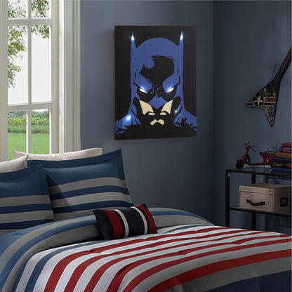 Idea Nuova Batman LED Wall Art,11.5"x15.75" Children's Hanging Décor, Light-Up Artwork for Kids' Rooms