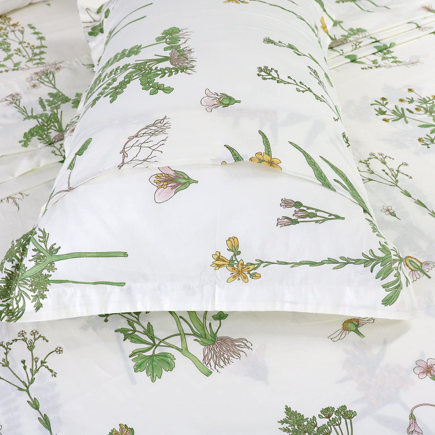 FADFAY Floral Fitted Sheet Set 100% Cotton White Bedding Set Green Flower Printed Pattern Flat Sheet Sets Shabby Comfy Chic Bed Sheet Sets Hypoallergenic Cozy House Sheets (4 Pieces, Full Size)