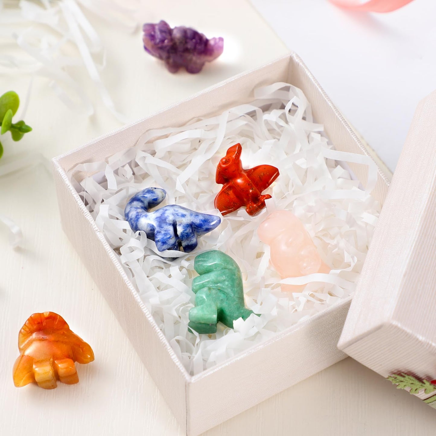 Seenelling 6 Pcs Crystal Dinosaur Figurines - Cute Stone Dinosaur Figures Statue Collection Decor for Women, Men, Desk, Garden, Home