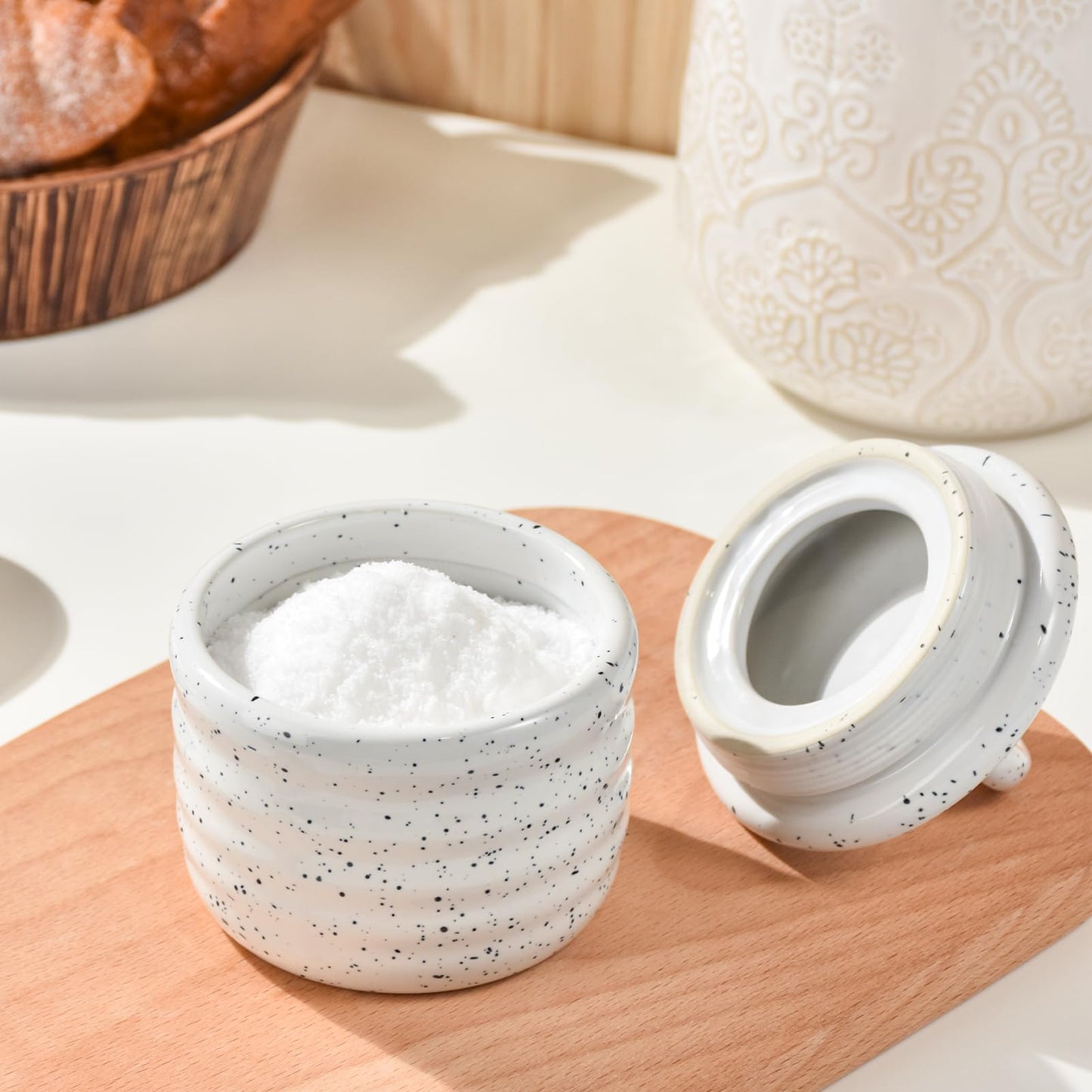 Salt Cellar Keeper with Ceramic Lid, Big Capacity Ceramic Sugar Bowls Pepper Box, Speckled Glaze Seasoning Container Condiment Pot for Kitchen (White)