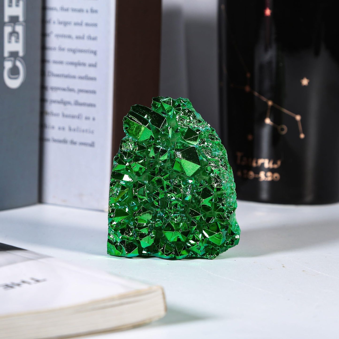rockcloud Natural Titanium Coated White AB Crystal Cluster Irregular Reiki Crystal Geode Mineral Specimen for Home Decor, Green