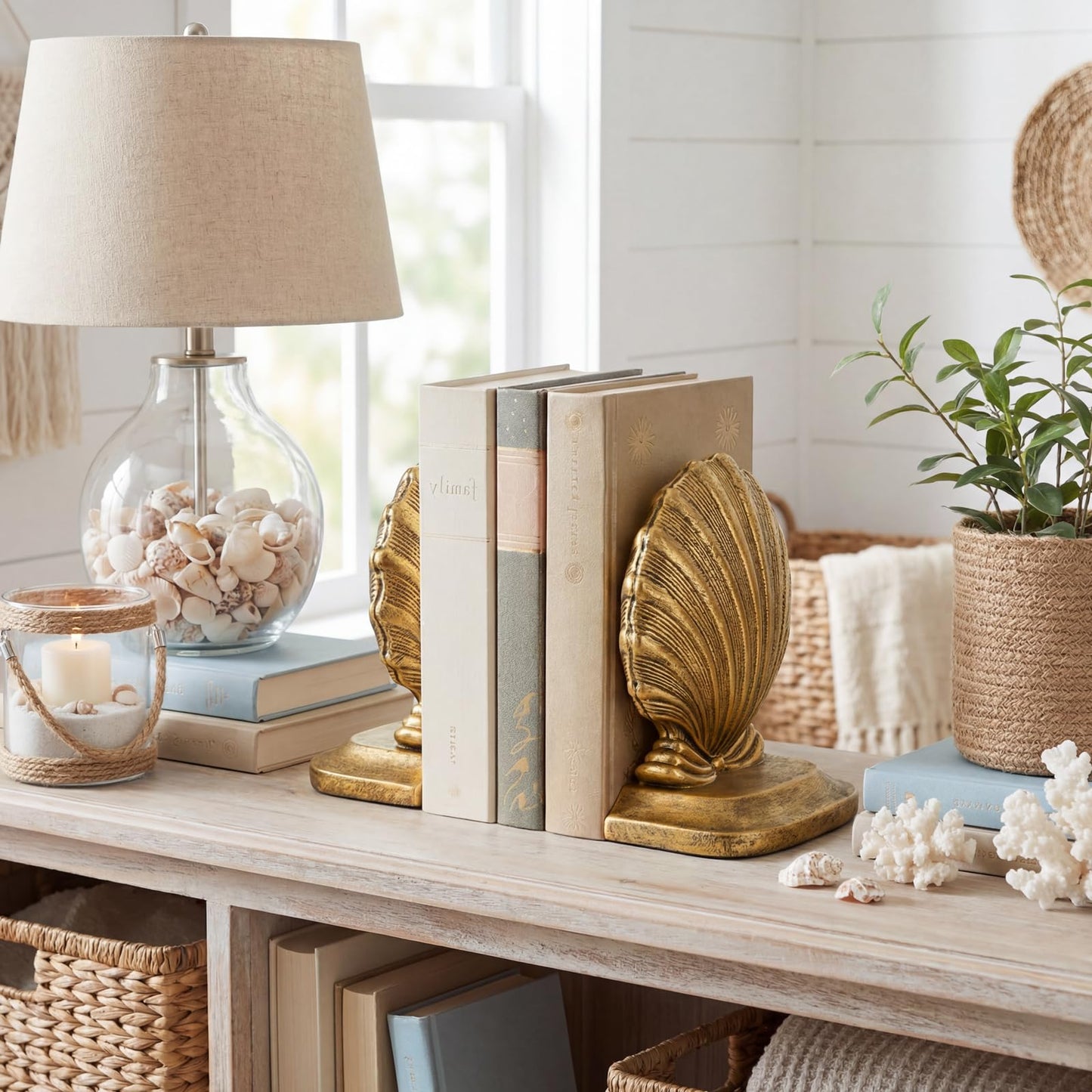 MXARLTR Decorative Shell Bookends, Coastal Nautical Book Ends for Shelves Desk, Resin Seashell Book Ends for Home Office Living Room Beach Decor (Gold)