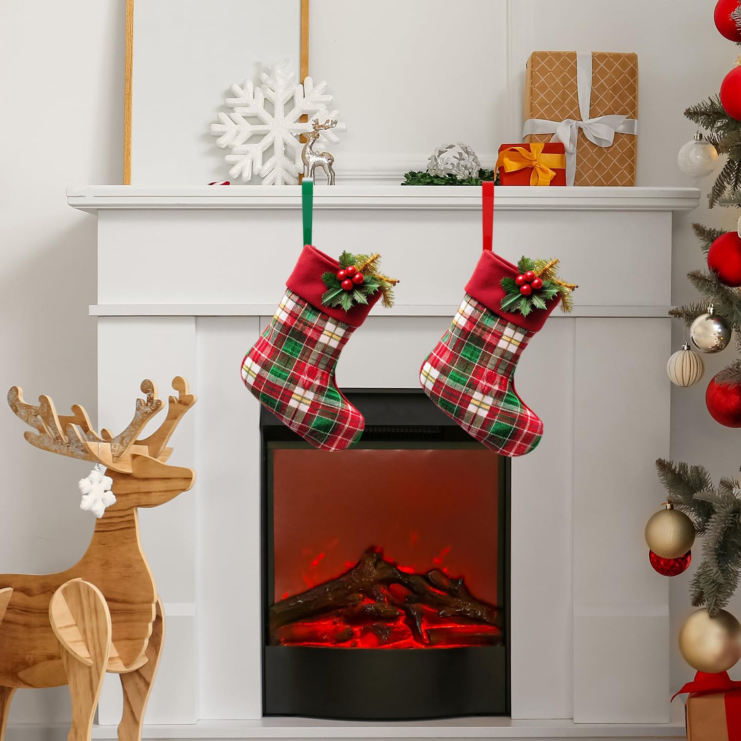 JarThenaAMCS 4Pcs Christmas Stocking Holders Metal Hanging Hooks Ornament Fireplace Mantel Hanger for Xmas Holiday Party Decorations (Red and Green)