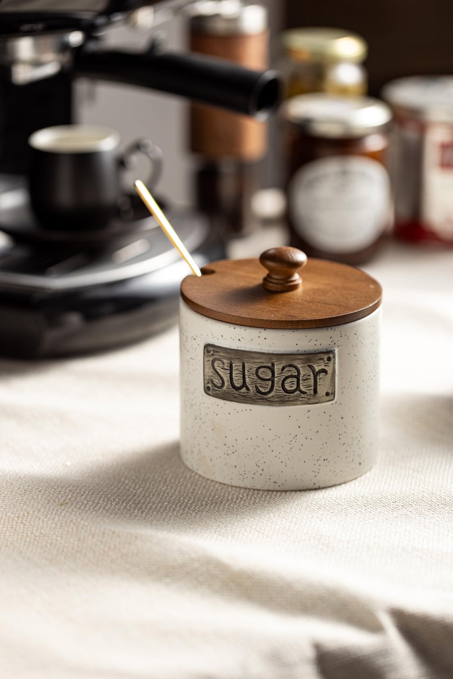 LYEOBOH Sugar Container, Ceramic Sugar Bowl with Lid and Spoon,15 OZ Sugar Holder for Coffee Bar Accessories, Sugar Jar for Countertop, Azucarera Farmhouse Home and Kitchen, White