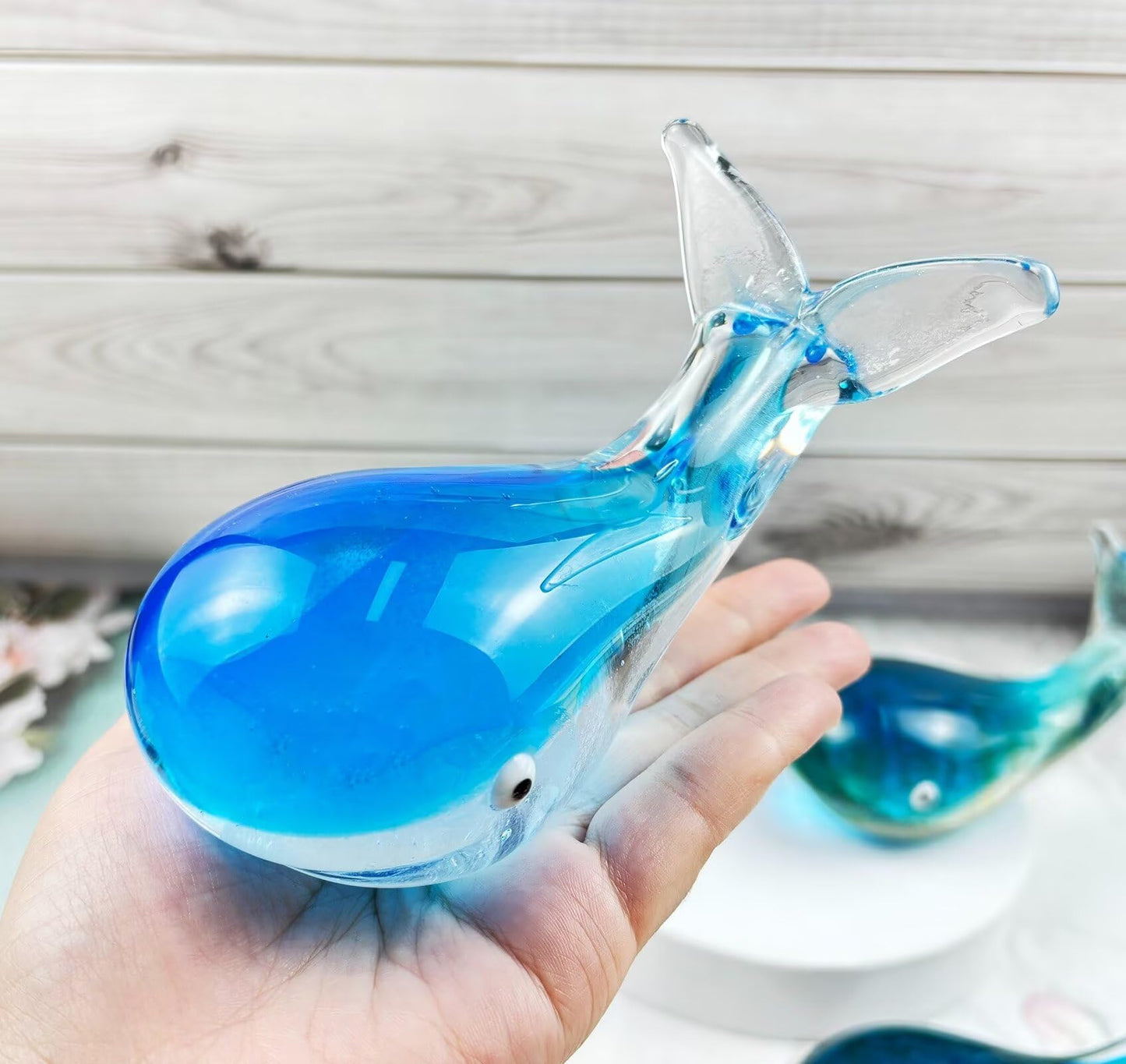 FZBHRO Crystal Whale Figurine Hand Blown Glass Whale Statue Collectibles Art Glass Sea Animal Paperweight Home Table Decor Gift Blue 5.1''