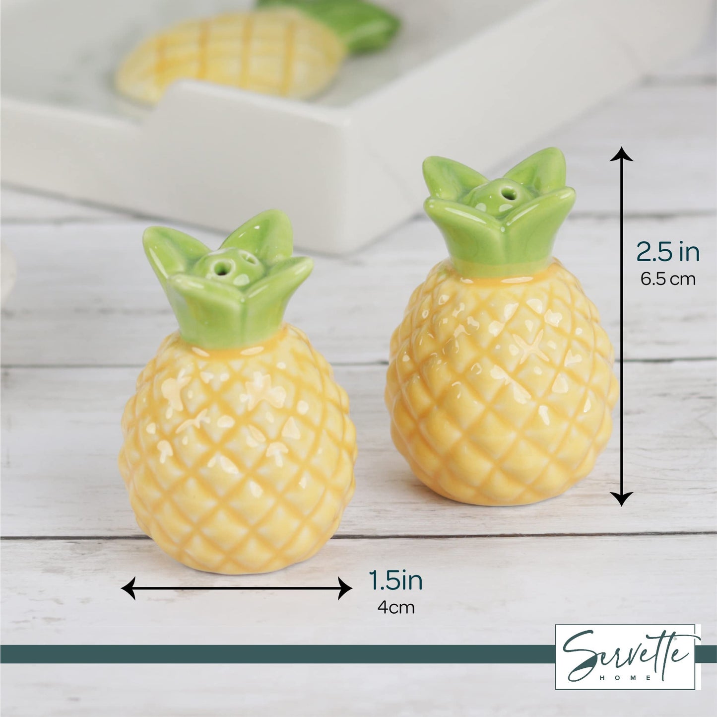 Novelty Salt and Pepper Shaker Set for the Kitchen Collector - Pineapple