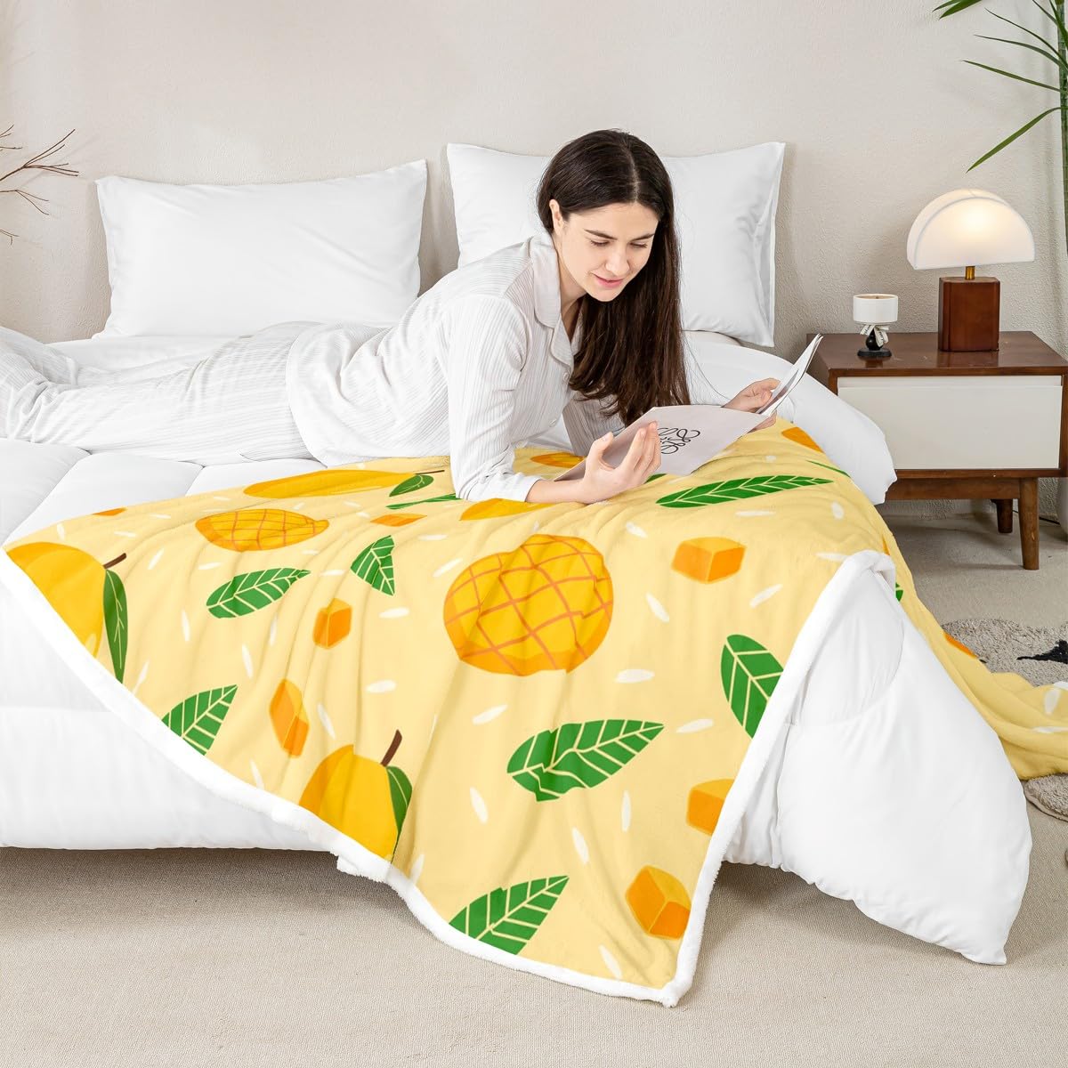 Feelyou Cartoon Mango Sherpa Throw Blanket - Sweet Fruit Plush, Botanical Leaves Fuzzy Blanket for Kids Boys Girls - Orange, 40x50 Inches
