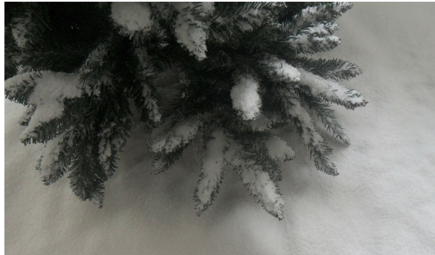 Mountain Top-Like Fluffy Fallen Snow 10 oz. Artificial Snow Scatter Flakes - Ready to Use-No Prep Needed, White