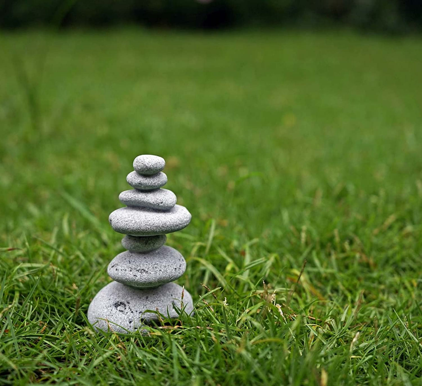 Sdeetesamjun 2 PCS Zen Stacking Stones, Handmade Rocks Statues Japanese Garden Decor, Office Relaxing Yoga Meditation Accessories (2 PCS)