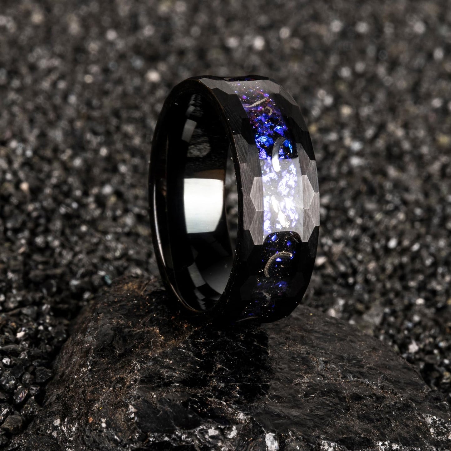 JEWPER 8mm Men Womens Wedding Band Tungsten Rings Black Blue Hammer pattern Fashion Promise Carbide Inlaid Milky Way Foil Iron Filings Matte Finish Edge Comfort Fit Size(7)
