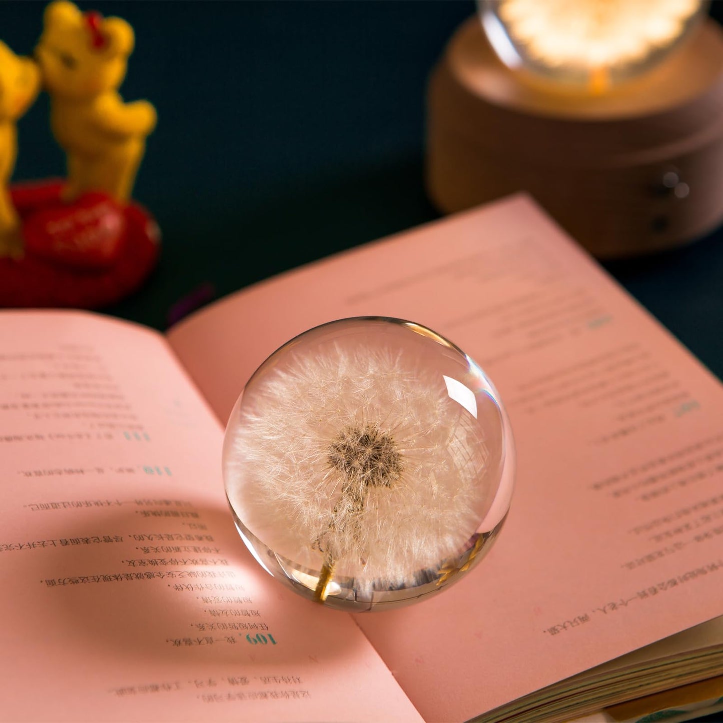 Paperweight Dandelion Dream Ball. Crystal Wishing Ball. Unique Paperweight Made of Dandelion. Gift for Women Men (Mom, Dad, Teacher), Birthday, Wedding, Valentine's Mother's. (9CM)