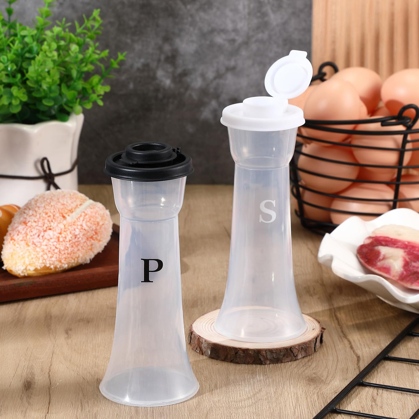 Set of 2 Plastic Salt and Pepper Shakers with Lids Large Salt Shaker Pepper Container Vintage Tall Hourglass Camping Picnic Outdoors Travel Spice Set for Home Picnic Kitchen(Classic,Black White)