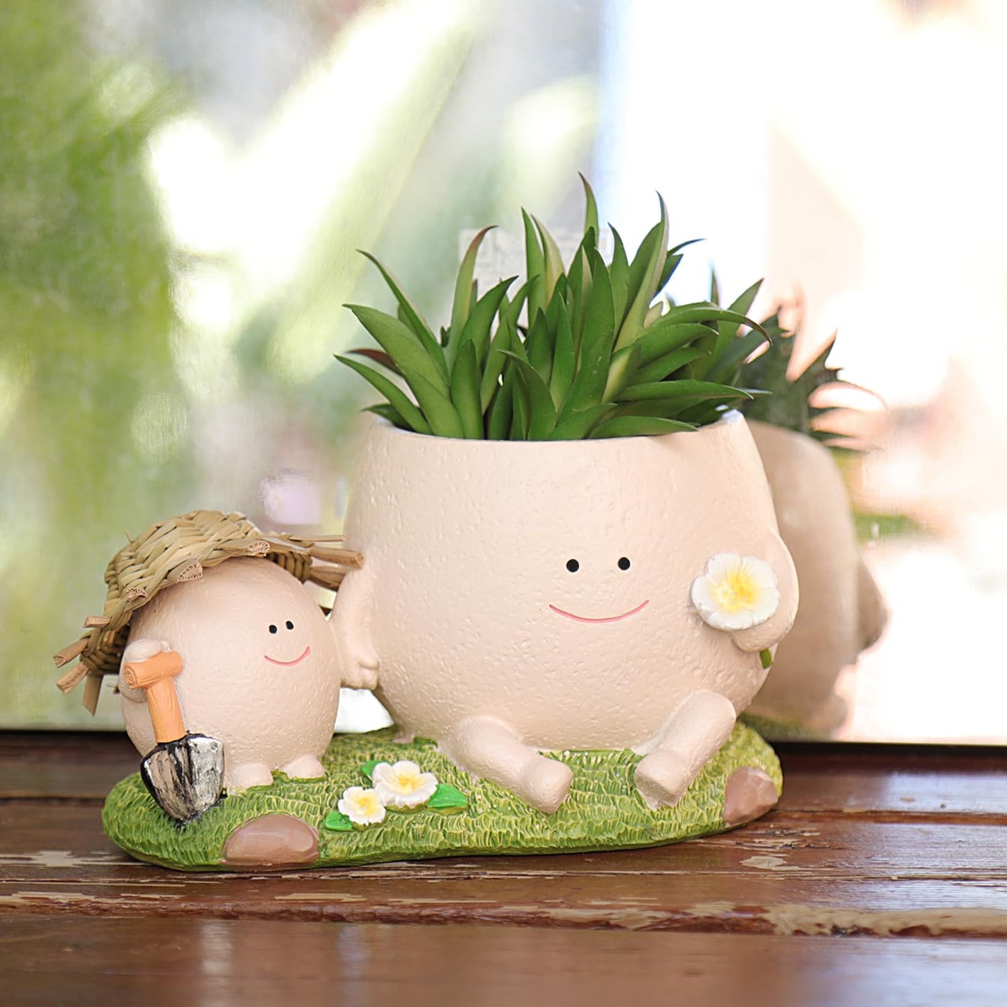 NINIPAPA Cute Smiley Face Planter Pot with Drainage Hole Funny Plant Pots for Indoor Outdoor Plants, Head Flower Pots for Succulent String of Pearls Unique Gift on Mother's Day, Birthday, Christmas