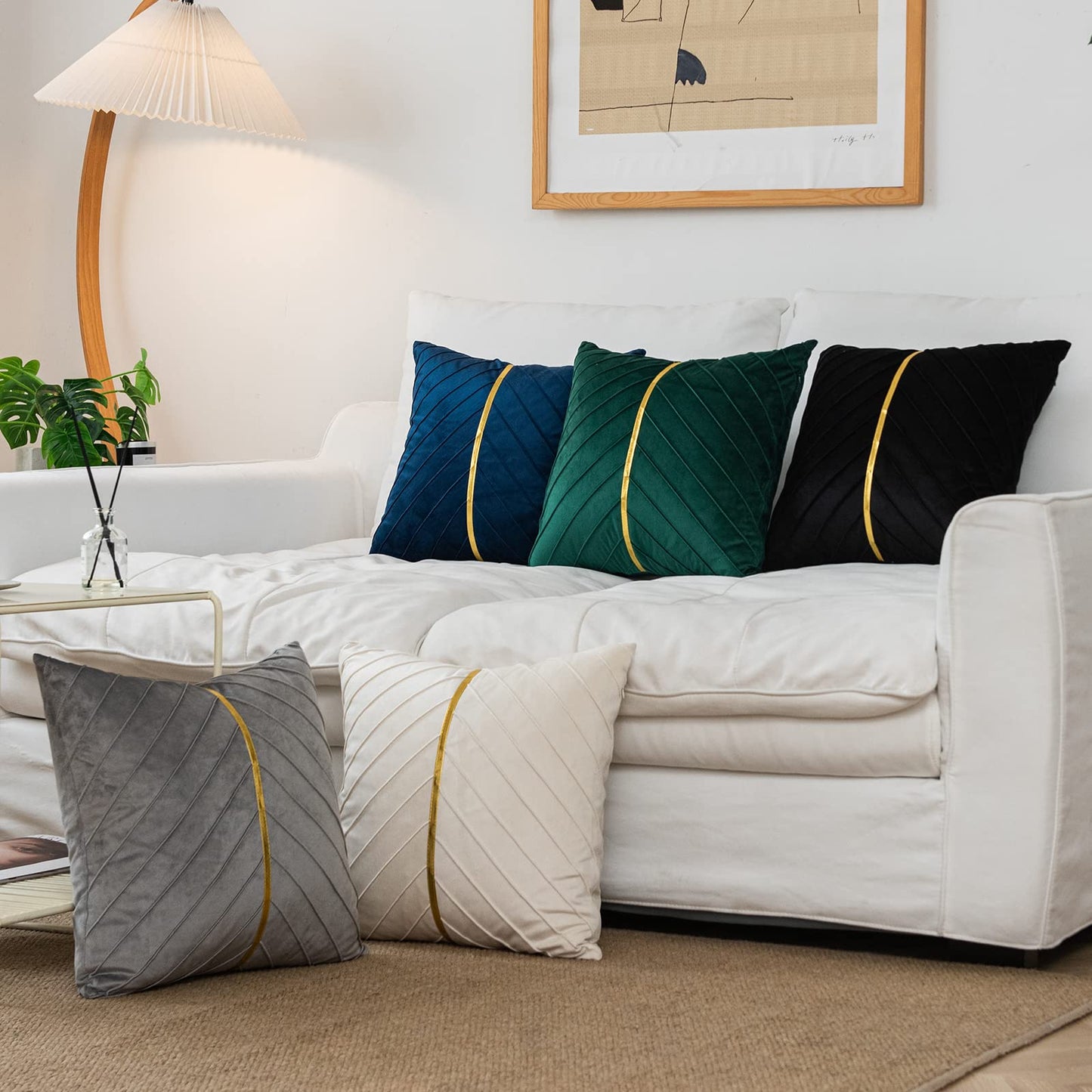 WACOMECO Velvet Throw Pillow Covers, Pack of 2 Soft Gold Decorative Cushion Covers for Couch Sofa Living Room Home Decoration, Cream White, 18x18 inch