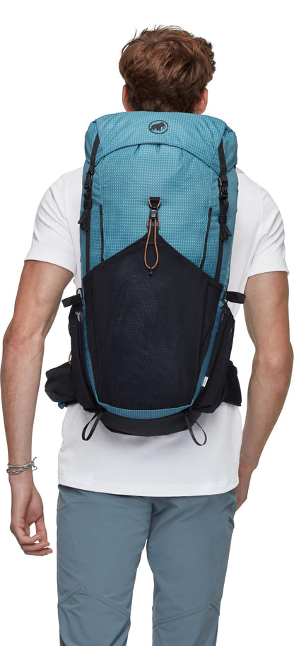 Mammut Ducan 26 – Unisex Outdoor Backpack for Hiking, Running, and Everyday Adventures, Sapphire Black, 26L
