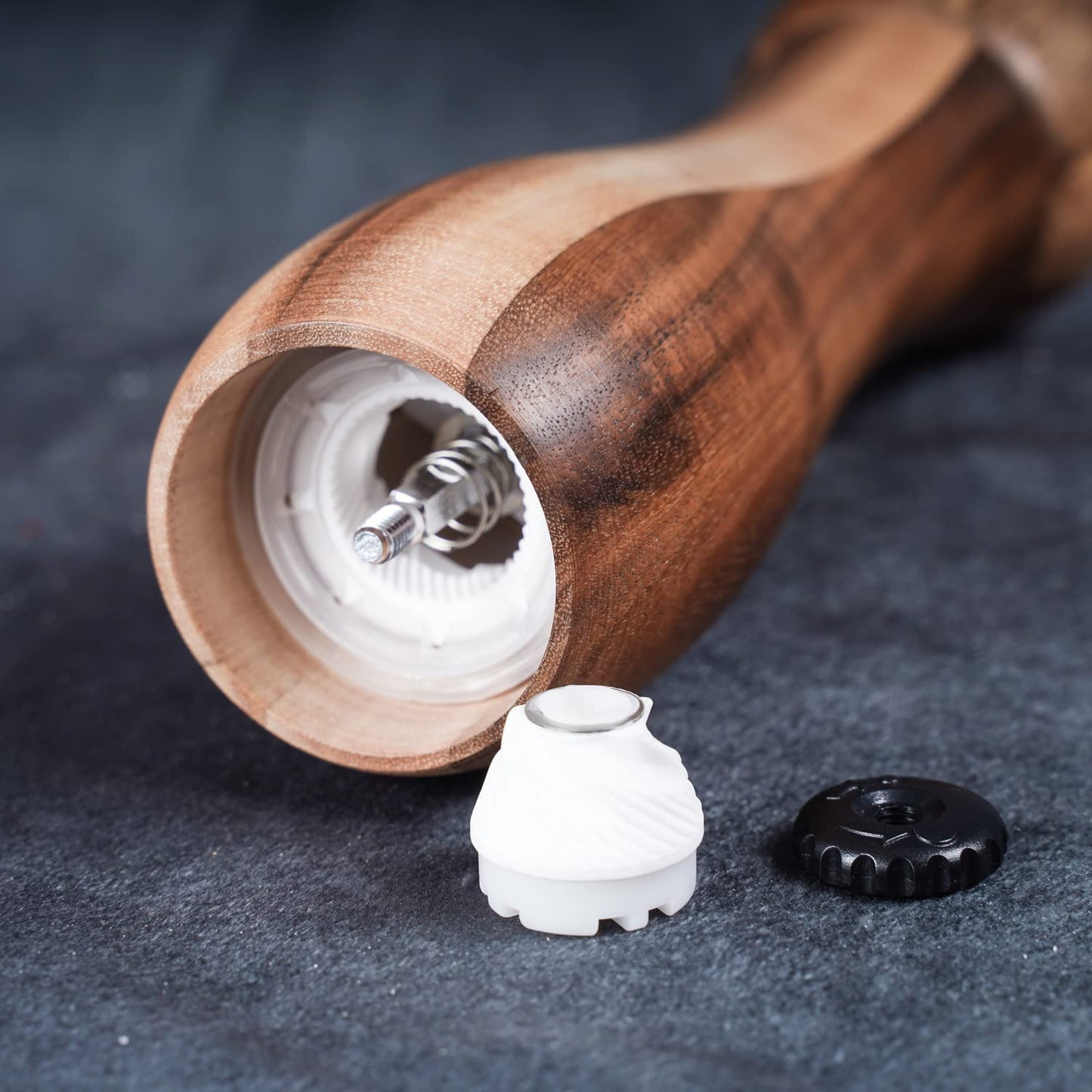 DeroTeno Pepper Mill, Pepper Grinder, Adjustable Ceramic Grinder for Both Pepper and Salt, Acacia Wood, Height 20.5 cm / 8 inch, Dia 6 cm(Tray is NOT Included)