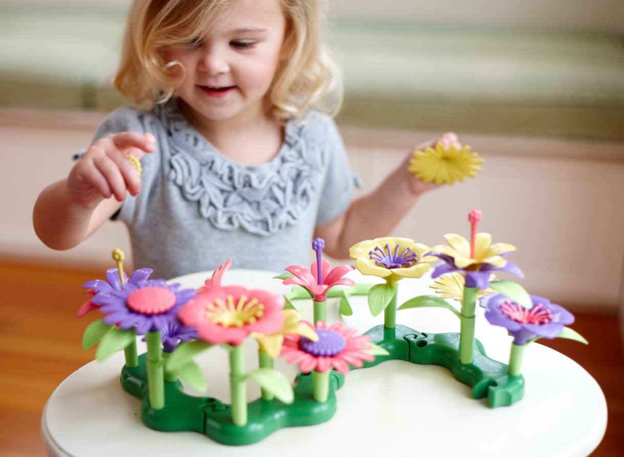 Green Toys Build a Bouquet Flower Set - Creative Toy Set