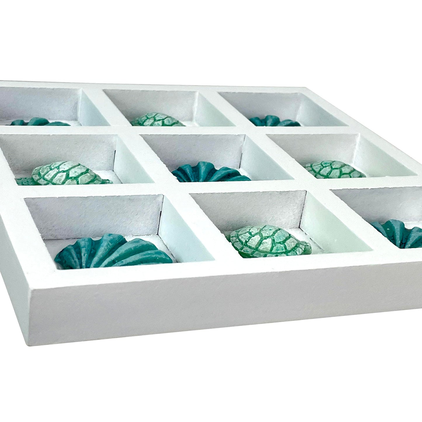 Coastal Shell and Sea Turtle Decorative Sculpture – 7" White Wood Tic Tac Toe Table Accent with Resin Pieces, Beach House Nautical Coffee Table Centerpiece, Ocean Home Decor, Adult Display Art