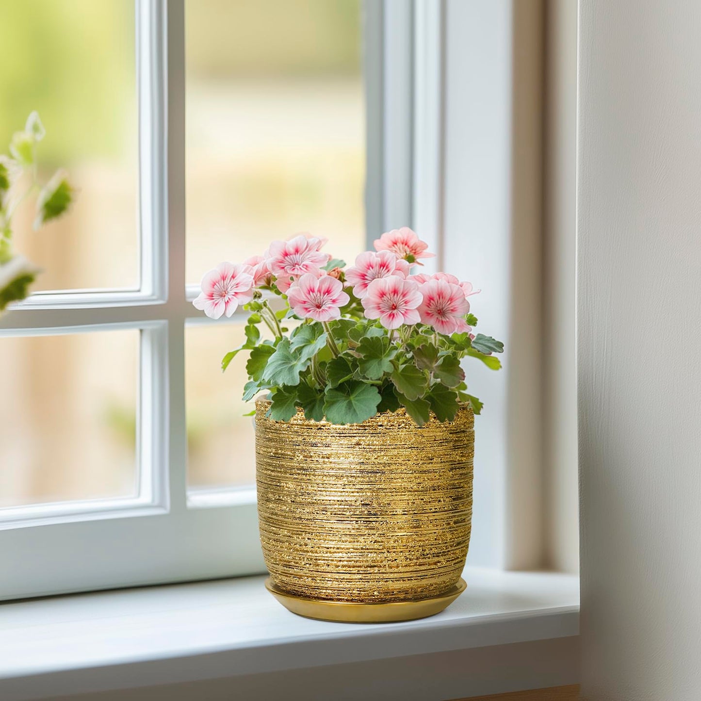 SUNPOTFOR Succulent Pot 5 Inch - Ceramic Plant Pot for Indoor Flowers, Decorative Round Indoor Planter with Drainage Hole and Saucer, Plant Lover Gifts, Patio Office Home Room Decor, Gold