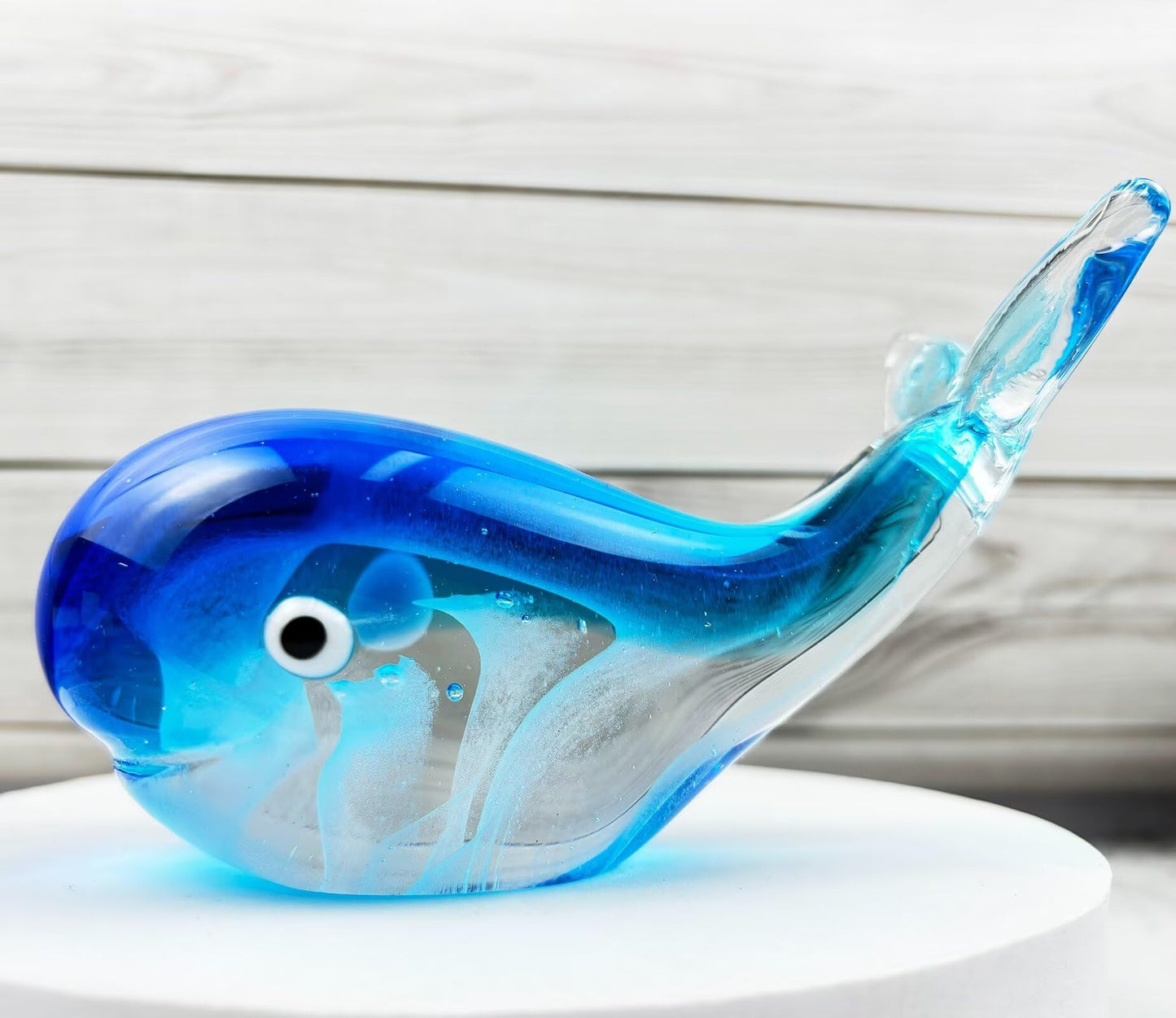 FZBHRO Crystal Whale Figurine Hand Blown Glass Whale Statue Collectibles Art Glass Sea Animal Paperweight Home Table Decor Gift Blue 5.1''