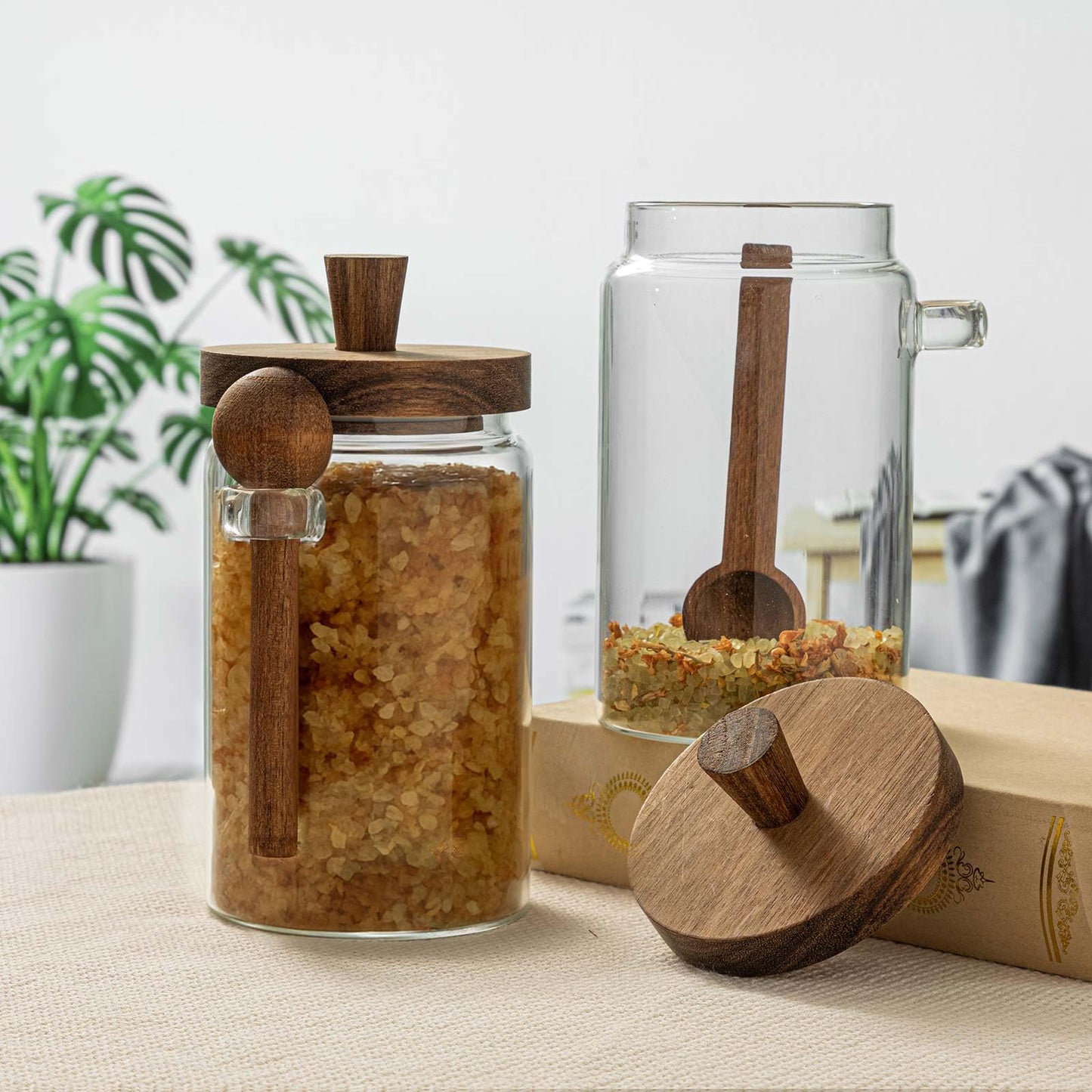 Suclain 2 Set 26 oz Glass Bath Salts Jar with Wooden Lids and Scoop Bath Salt Container Food Airtight Storage Containers for Sugar Coffee Bean Candy Spice